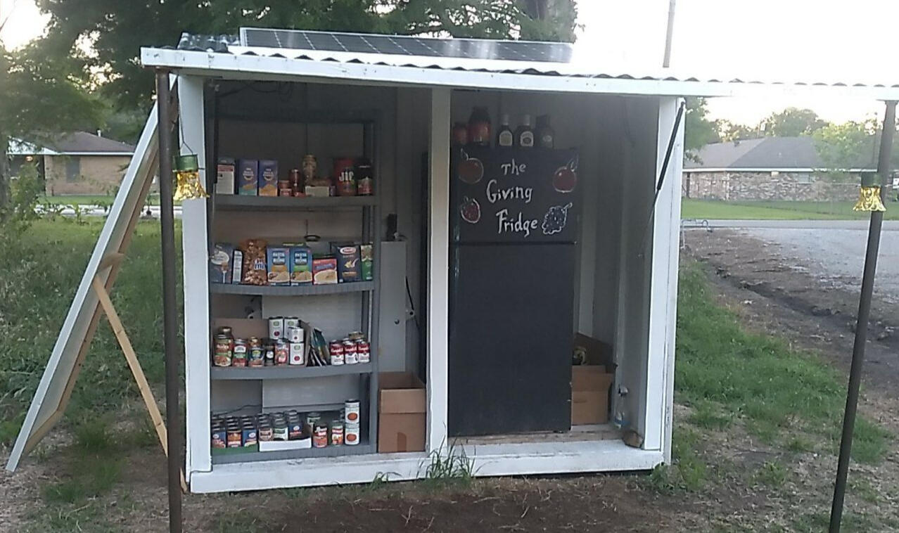 Raccoon Oak Farm Community Fridge